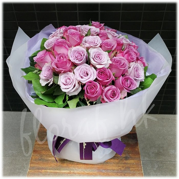 紫玫瑰花束  淡紫色玫瑰花束 99枝紫色玫瑰花束